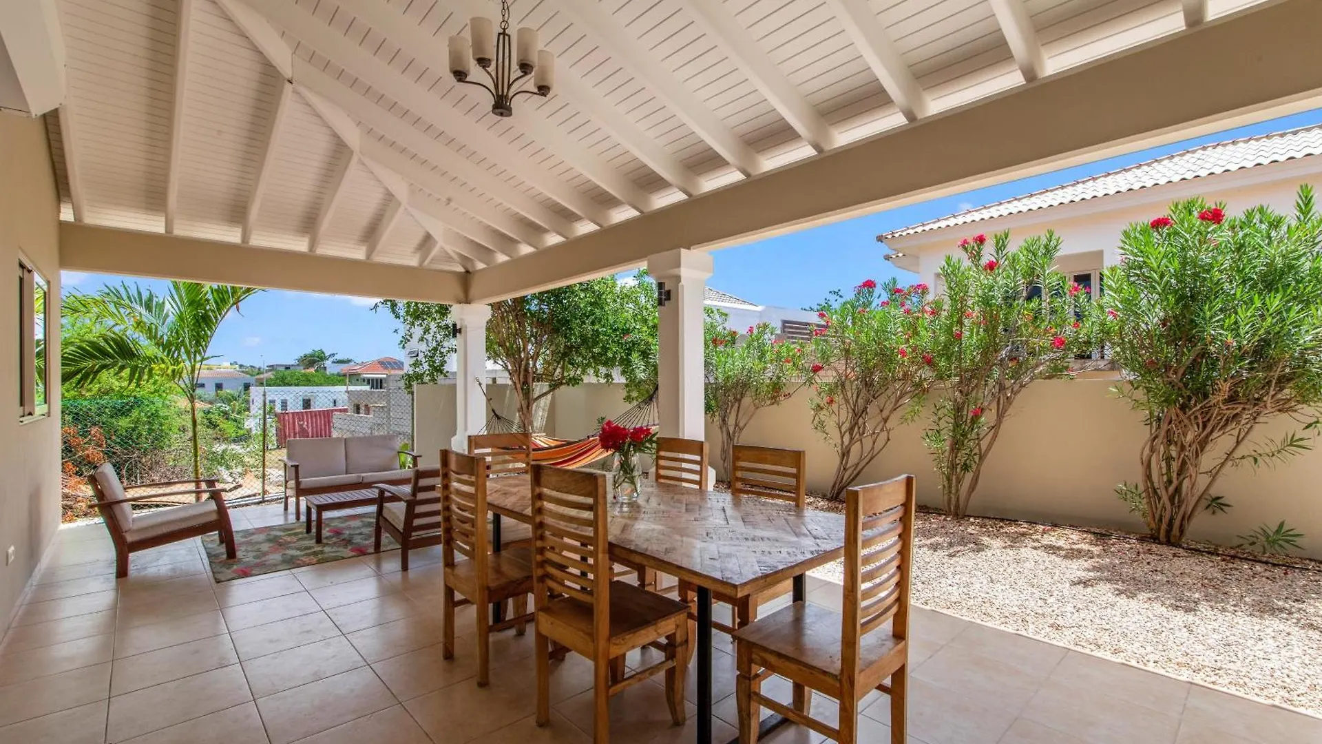 Villa Jan Thiel Bay 4-Bdr Prive Zwembad